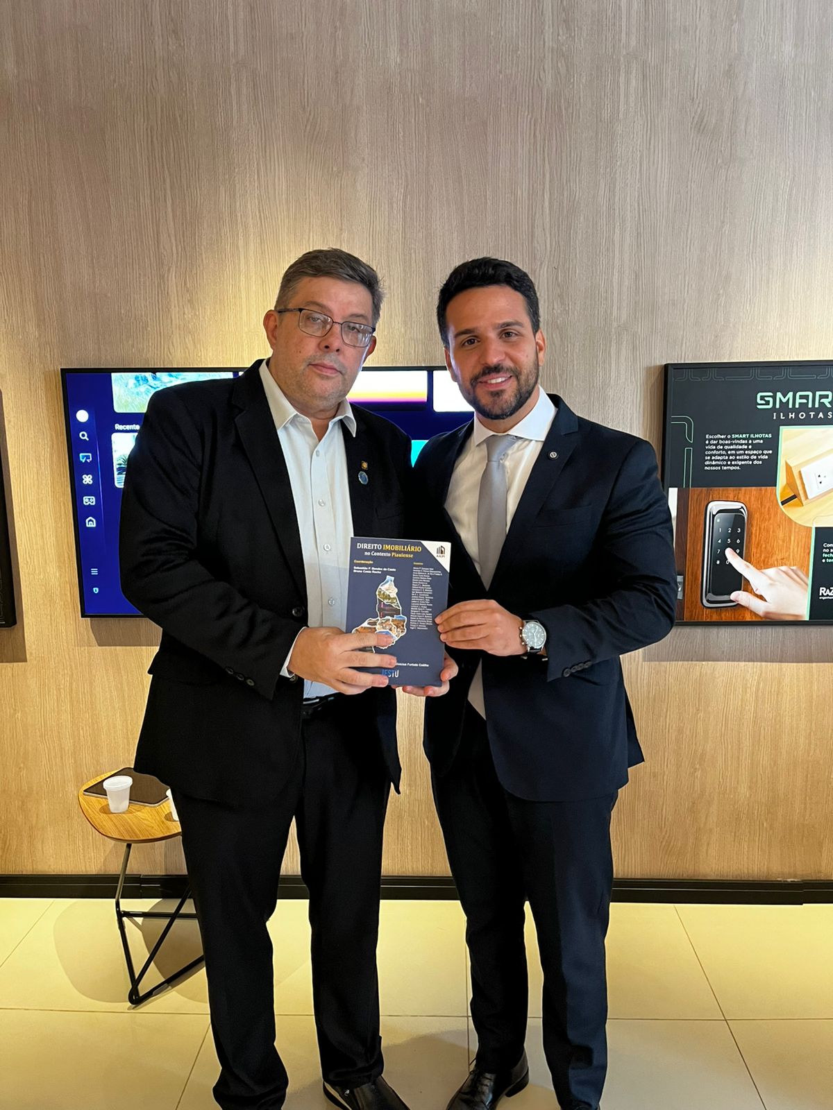 Lançamento do livro sobre Direito Imobiliário no Piauí reúne especialistas e destaca integração com a engenharia